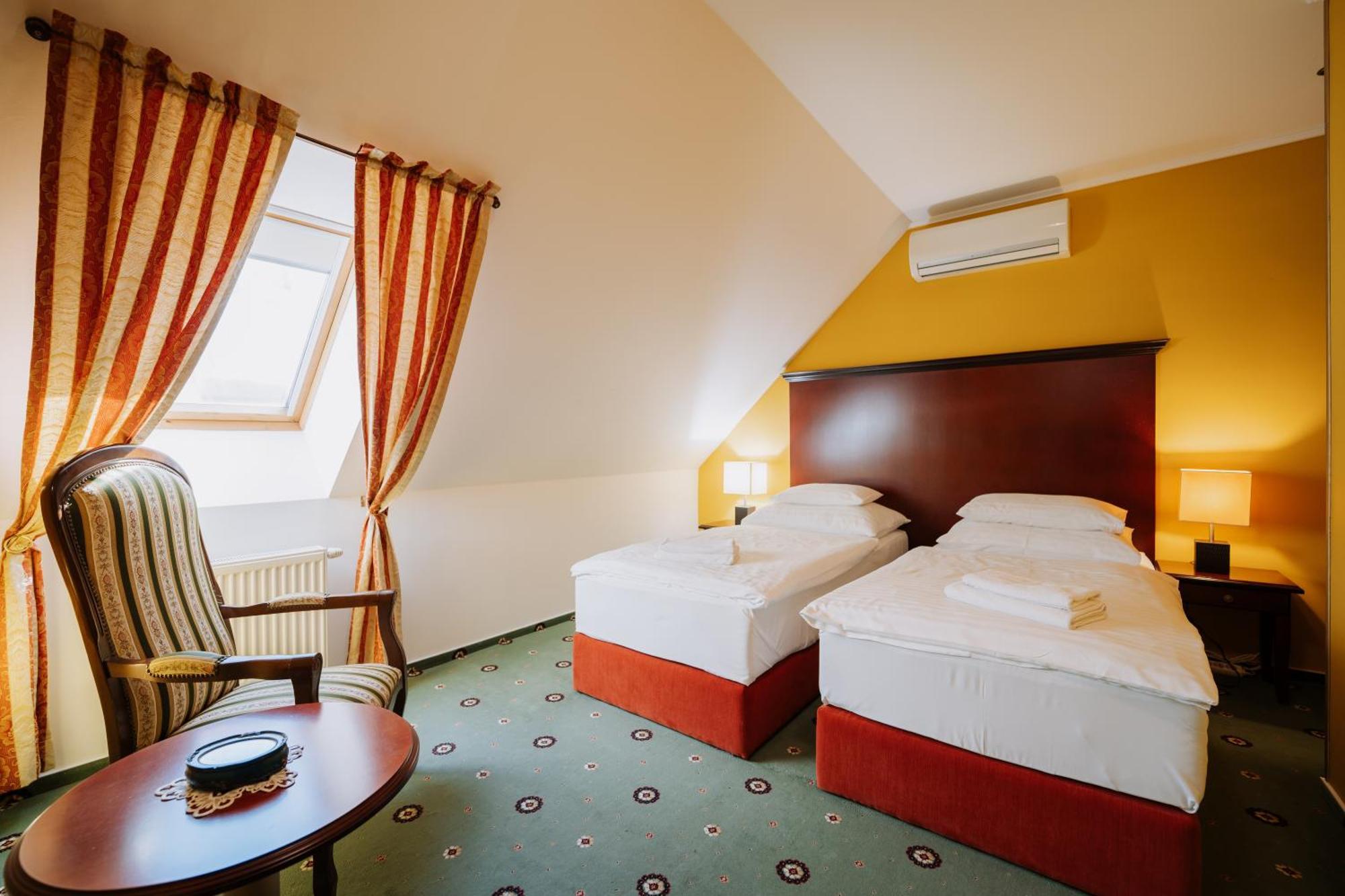 Boutique Hotel Maraton Кошице Экстерьер фото