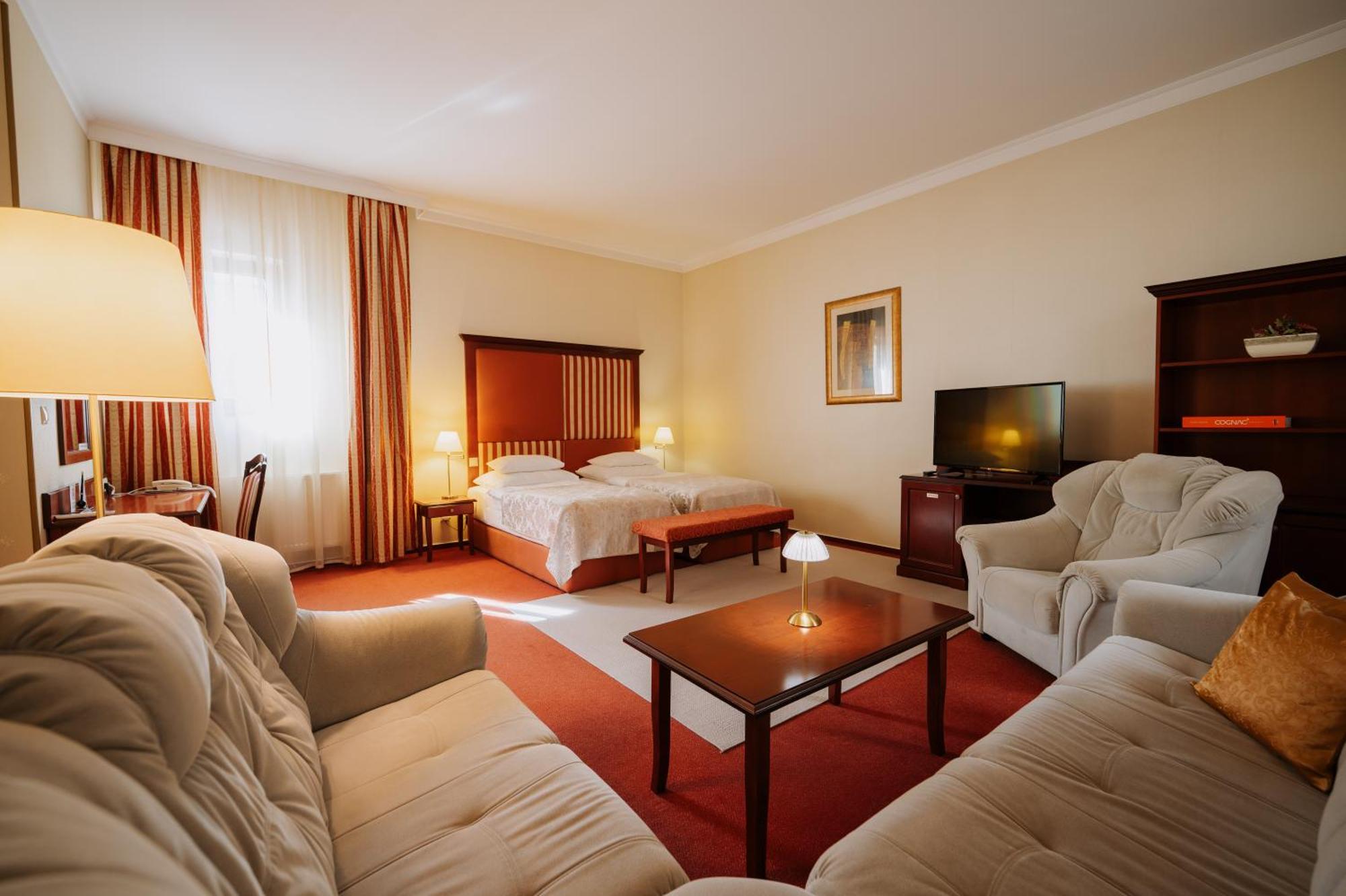 Boutique Hotel Maraton Кошице Экстерьер фото