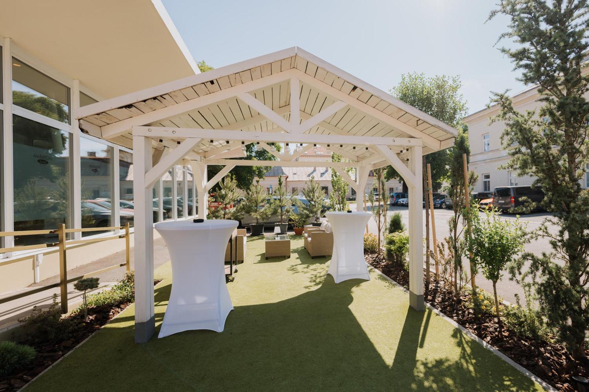 Boutique Hotel Maraton Кошице Экстерьер фото