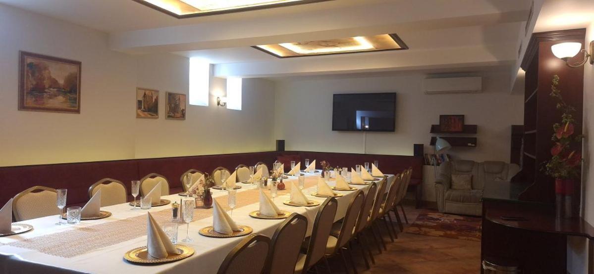 Boutique Hotel Maraton Кошице Экстерьер фото