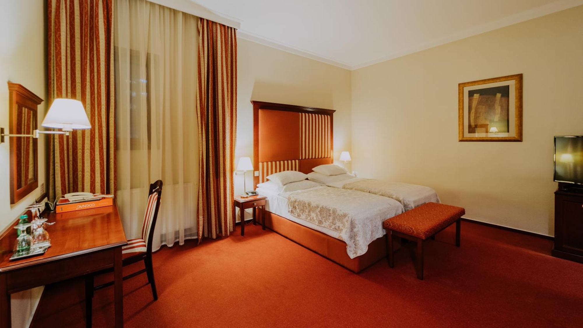 Boutique Hotel Maraton Кошице Экстерьер фото