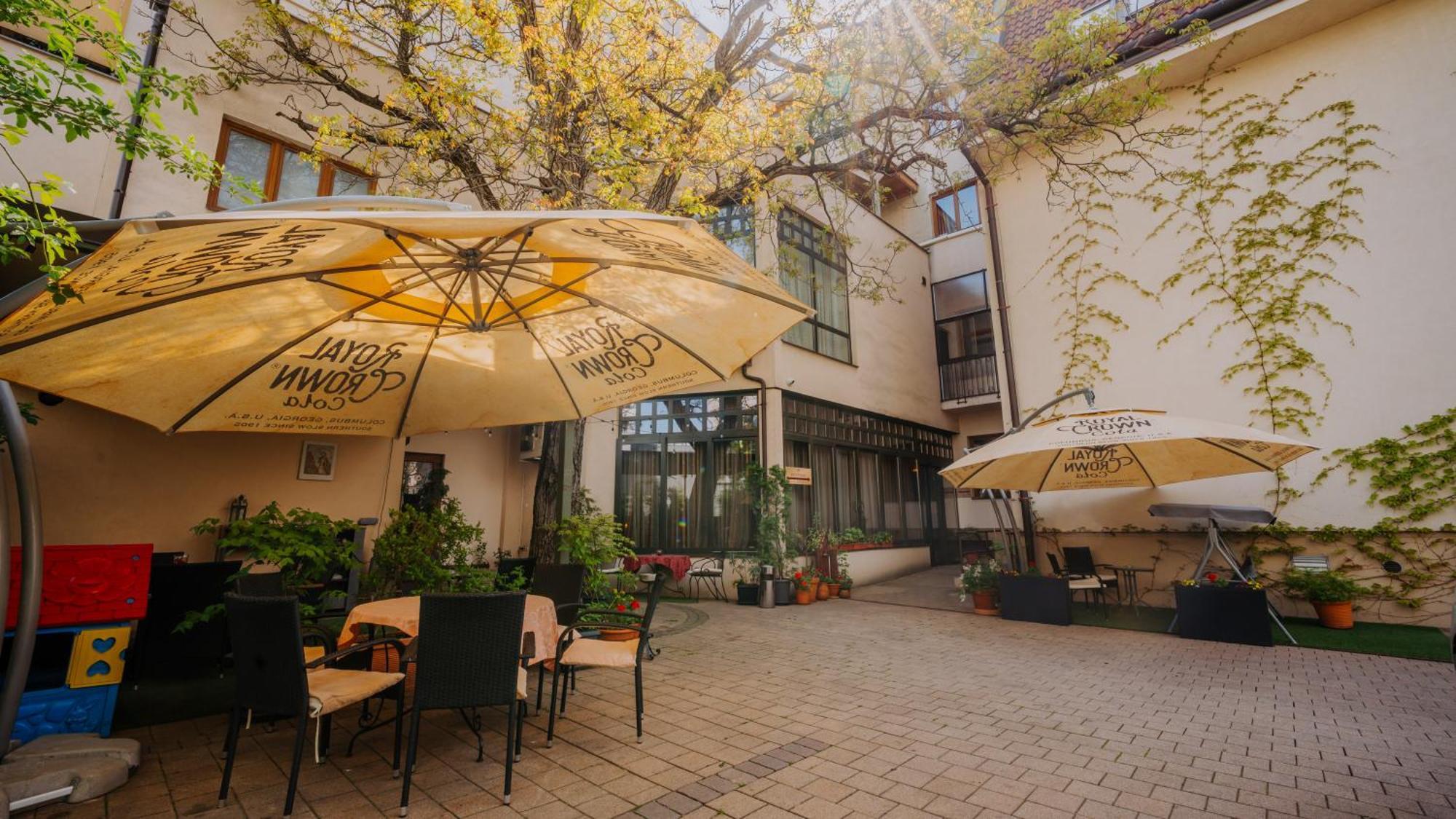 Boutique Hotel Maraton Кошице Экстерьер фото